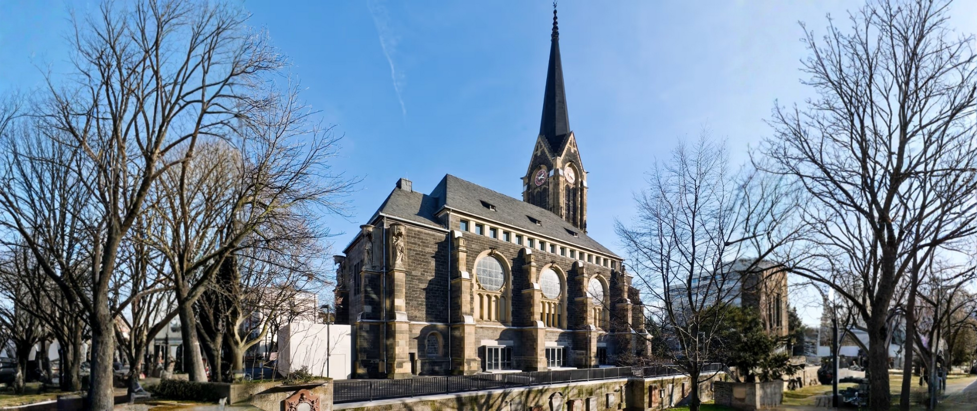 Sankt Peter Frankfurt
Eventlocation
Ehemalige Kirche
FLOW THE KITCHEN