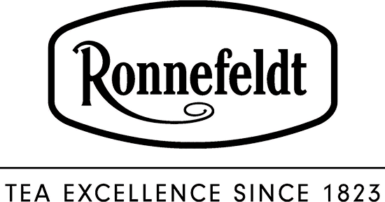 Logo des Teespezialisten Ronnefeldt: schwarzer Schriftzug "Ronnefeldt" in einem ovalen Rahmen mit geschwungenem Unterstrich, darunter der Slogan "Tea Excellence since 1823".