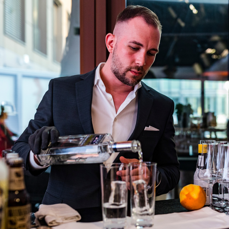 Mainyard Zeitreise Grundsteinlegung Bar FLOW THE KITCHEN