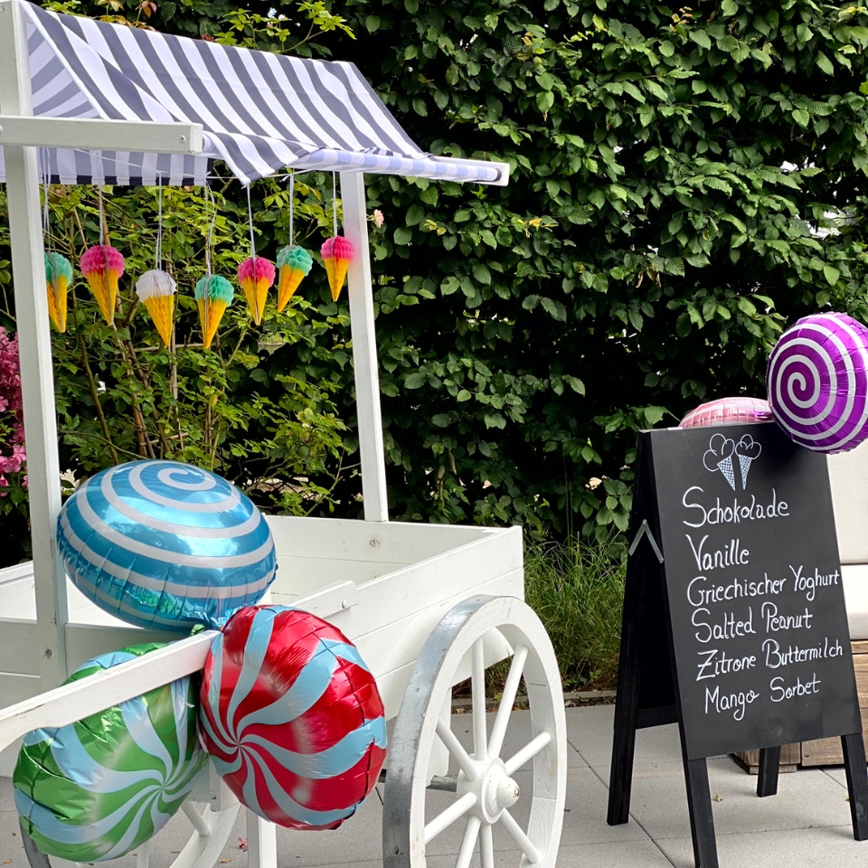 Börse Stuttgart Le Panther Sommerfest Candy Bar Luftballons Eiscreme FLOW THE KITCHEN