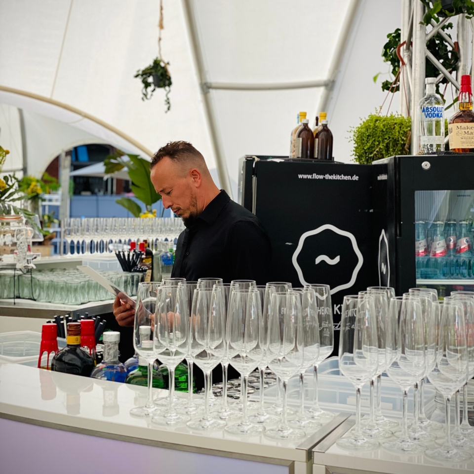 EY Klassikstadt Sommerfest Bar FLOW THE KITCHEN