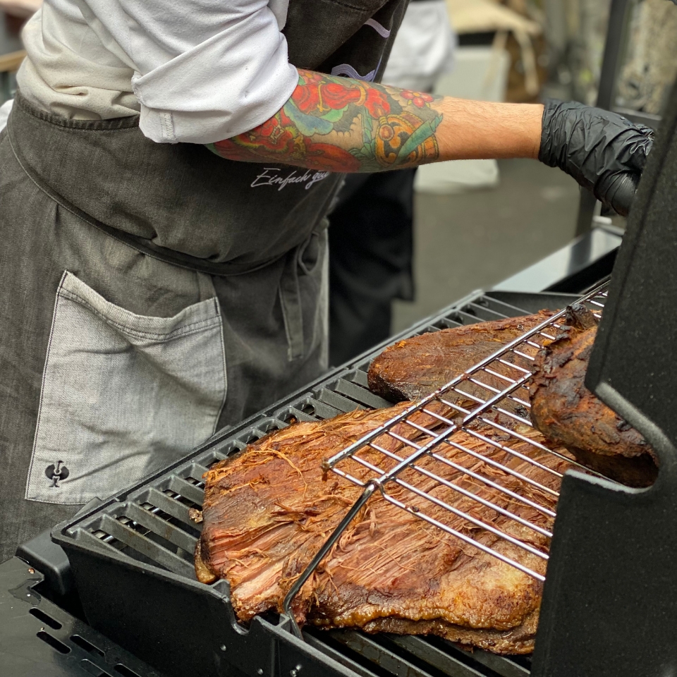 EY Klassikstadt Sommerfest Grill FLOW THE KITCHEN