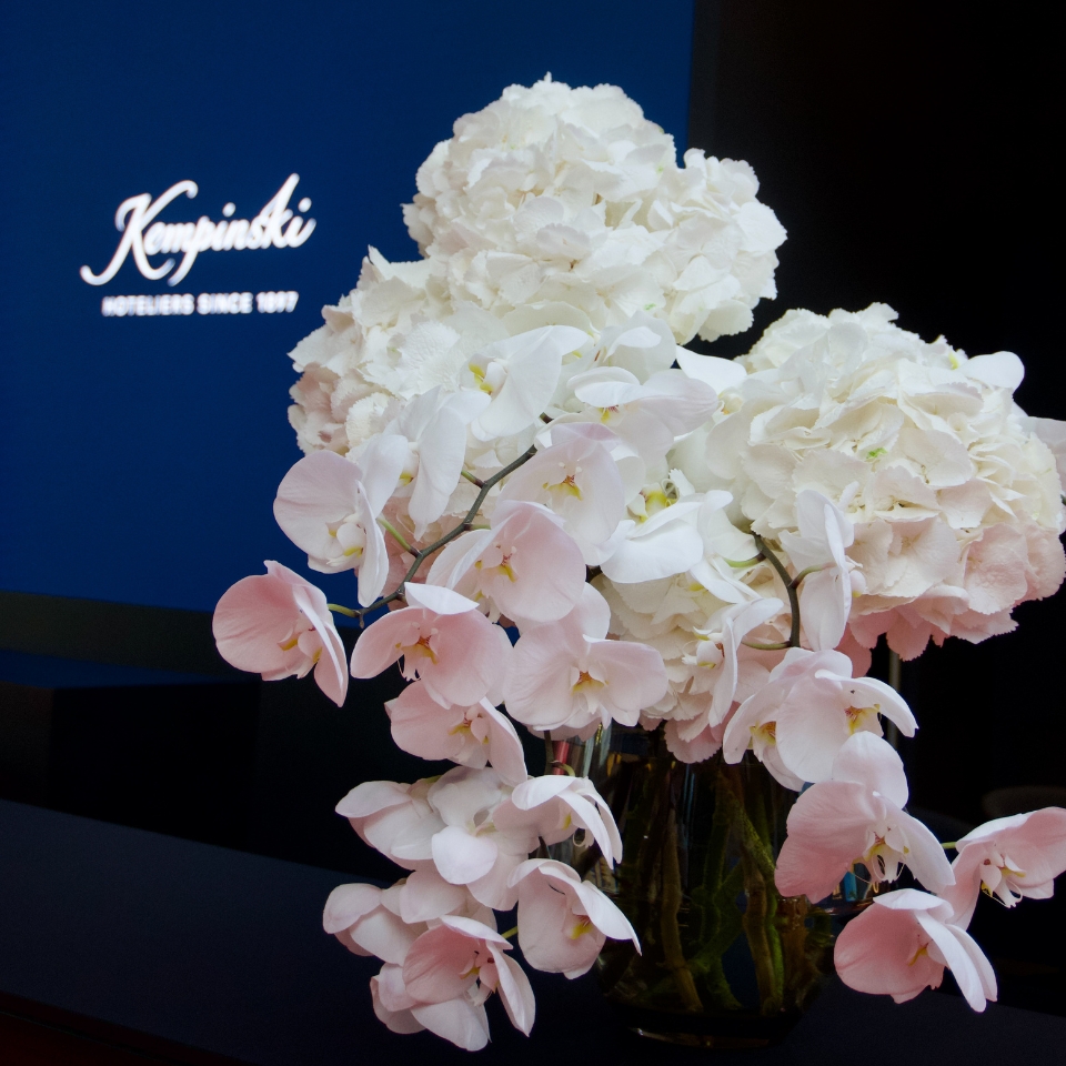 Kempinski-IMEX-Blumen-FLOW-THE-KITCHEN
