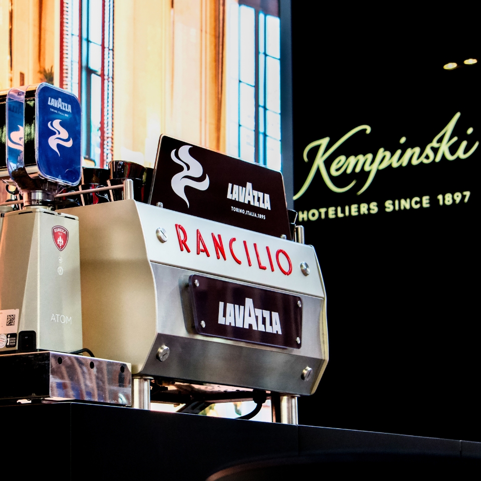 Kempinski-IMEX-Lavazza-Kaffeemaschine-FLOW-THE-KITCHEN