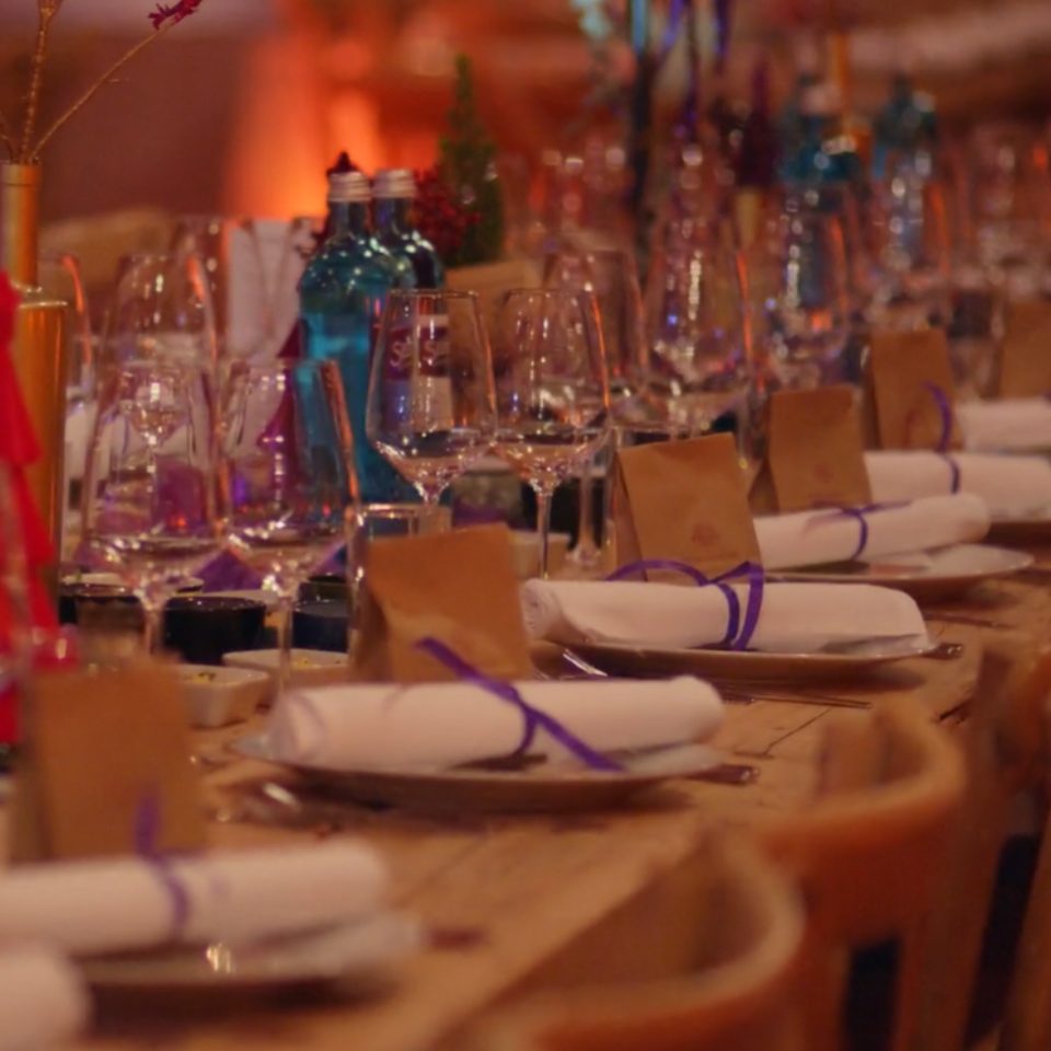 Latham & Watkins Hofgut Hünersdorff Tischgedeck FLOW THE KITCHEN