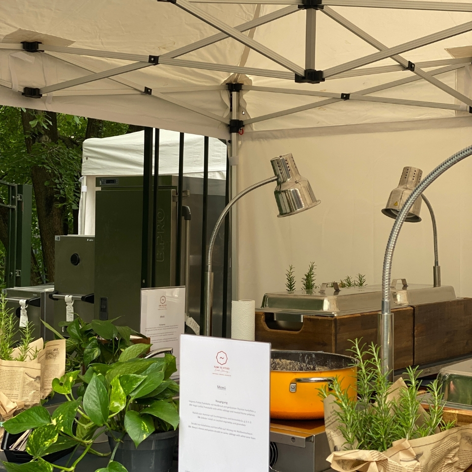 Le Panther Messe Party Light and Building Live Cooking FLOW THE KITCHEN