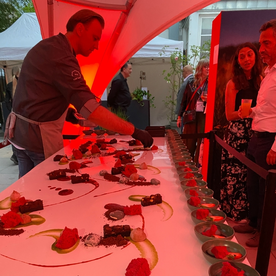 Le Panther Messe Party Light and Building Live Dessert FLOW THE KITCHEN