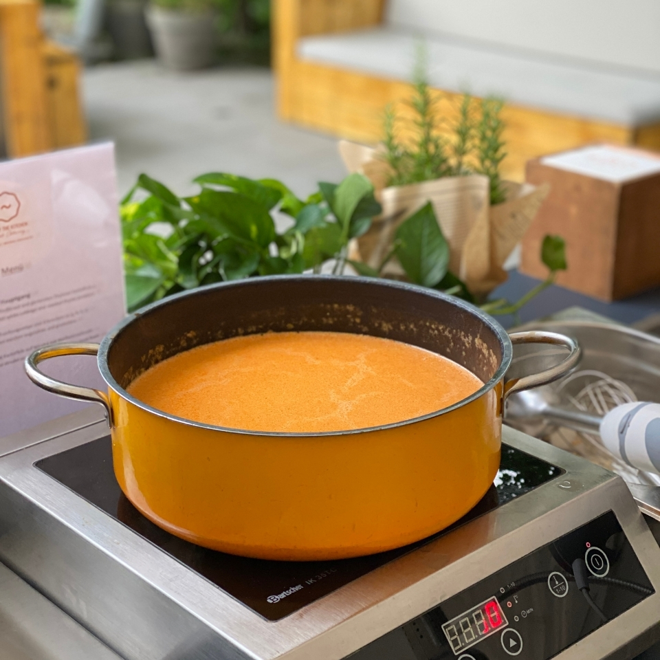 Le Panther Messe Party Light and Building Suppe Live Cooking FLOW THE KITCHEN