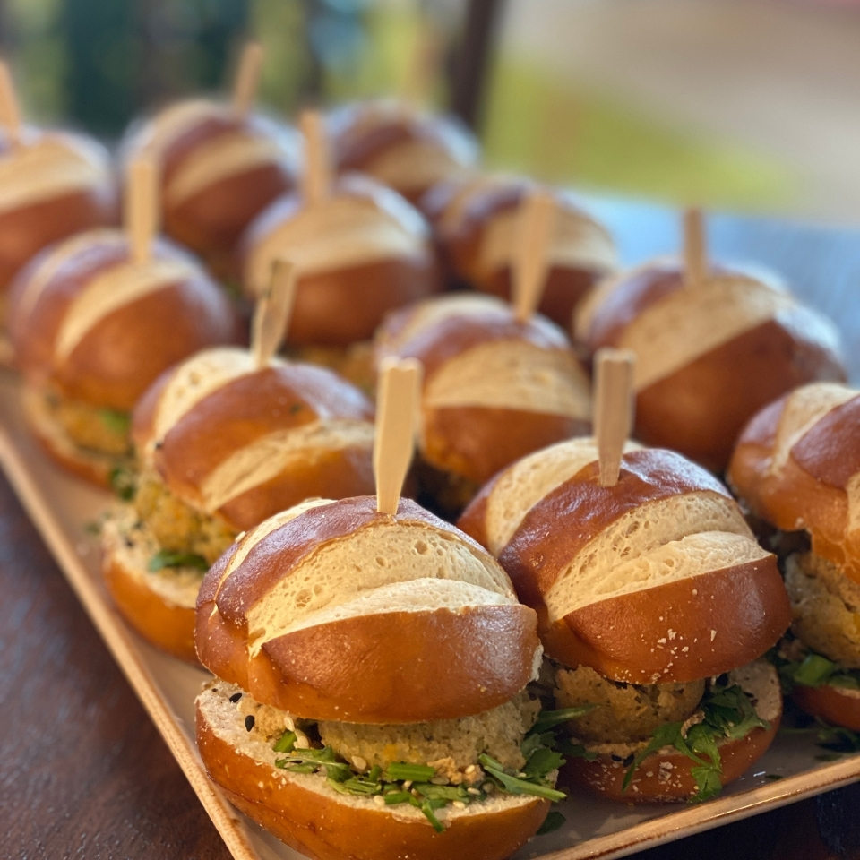 Ruby Hotels HANNA Stuttgart Opening Mini Laugenburger FLOW THE KITCHEN