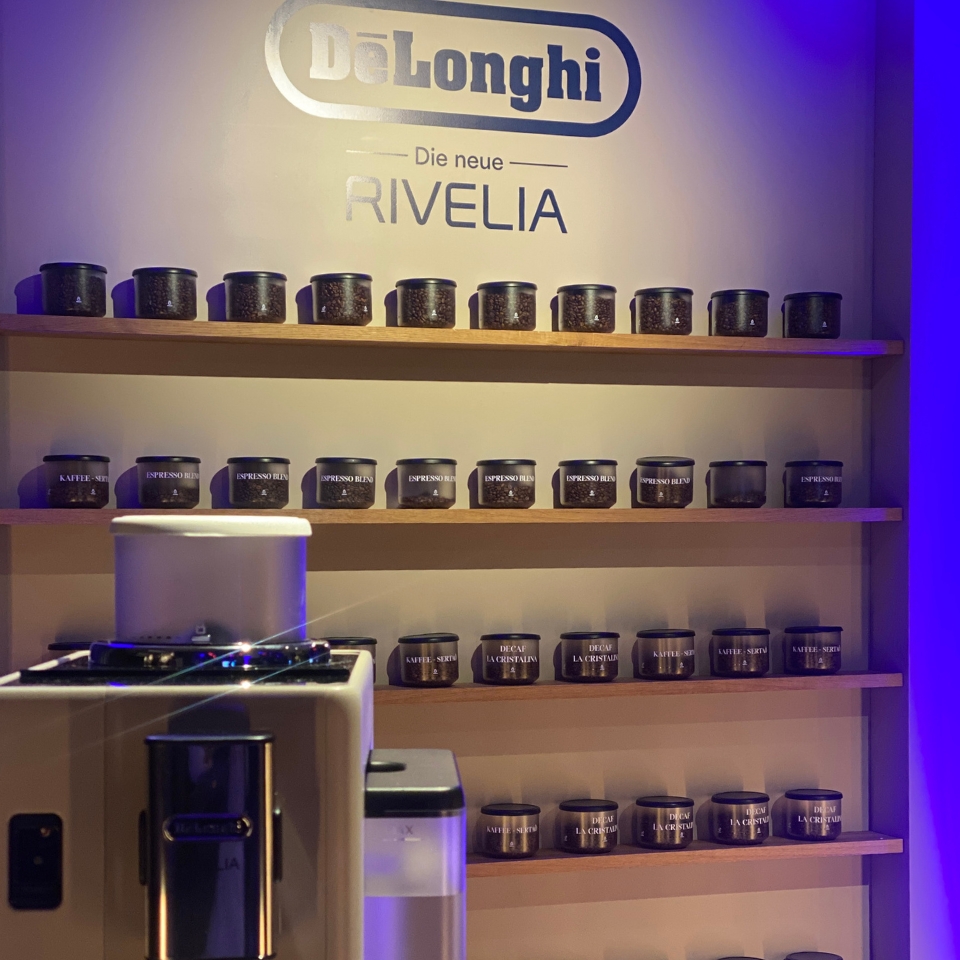 De Longhi Le Panther Rivelia Kaffeemaschine FLOW THE KITCHEN