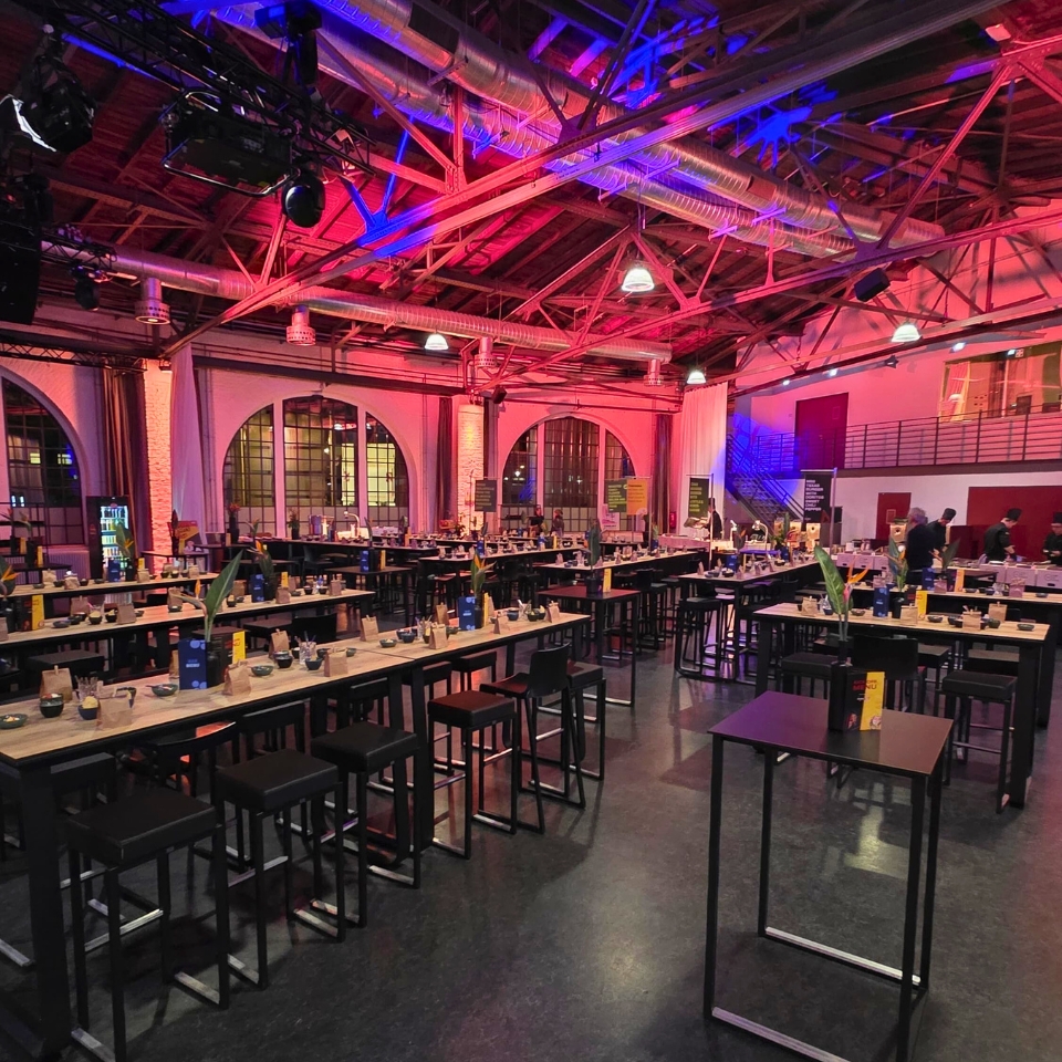 PepsiCo Alte Lokhalle Mainz Tische FLOW THE KITCHEN