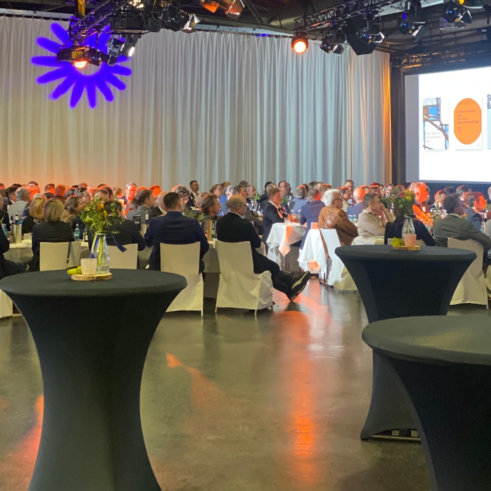 Schöck Bauteile Alte Lokhalle Mainz Gäste FLOW THE KITCHEN