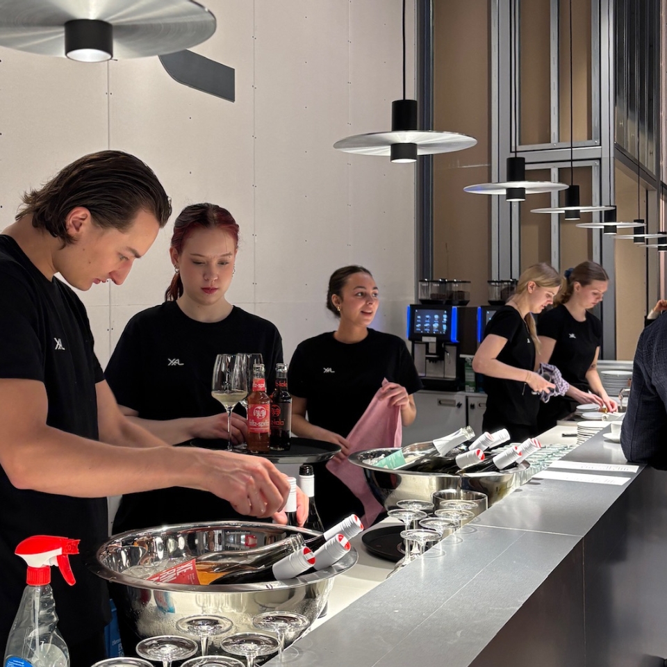 XAL Light+Building Messe YoungTalents Servicekräfte FLOW THE KITCHEN