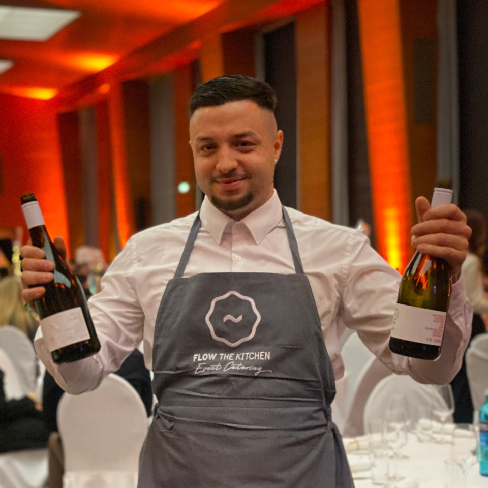 Check24 Goethe Uni Service mit FLOW White FLOW THE KITCHEN