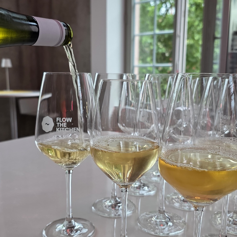 Nestlé Palais Thurn & Taxis Frankfurt Wine FLOW THE KITCHEN